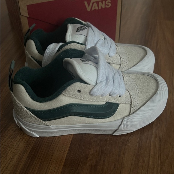 Vans Cream and Dark Green Kids' Sneakers - Picture 1 of 4